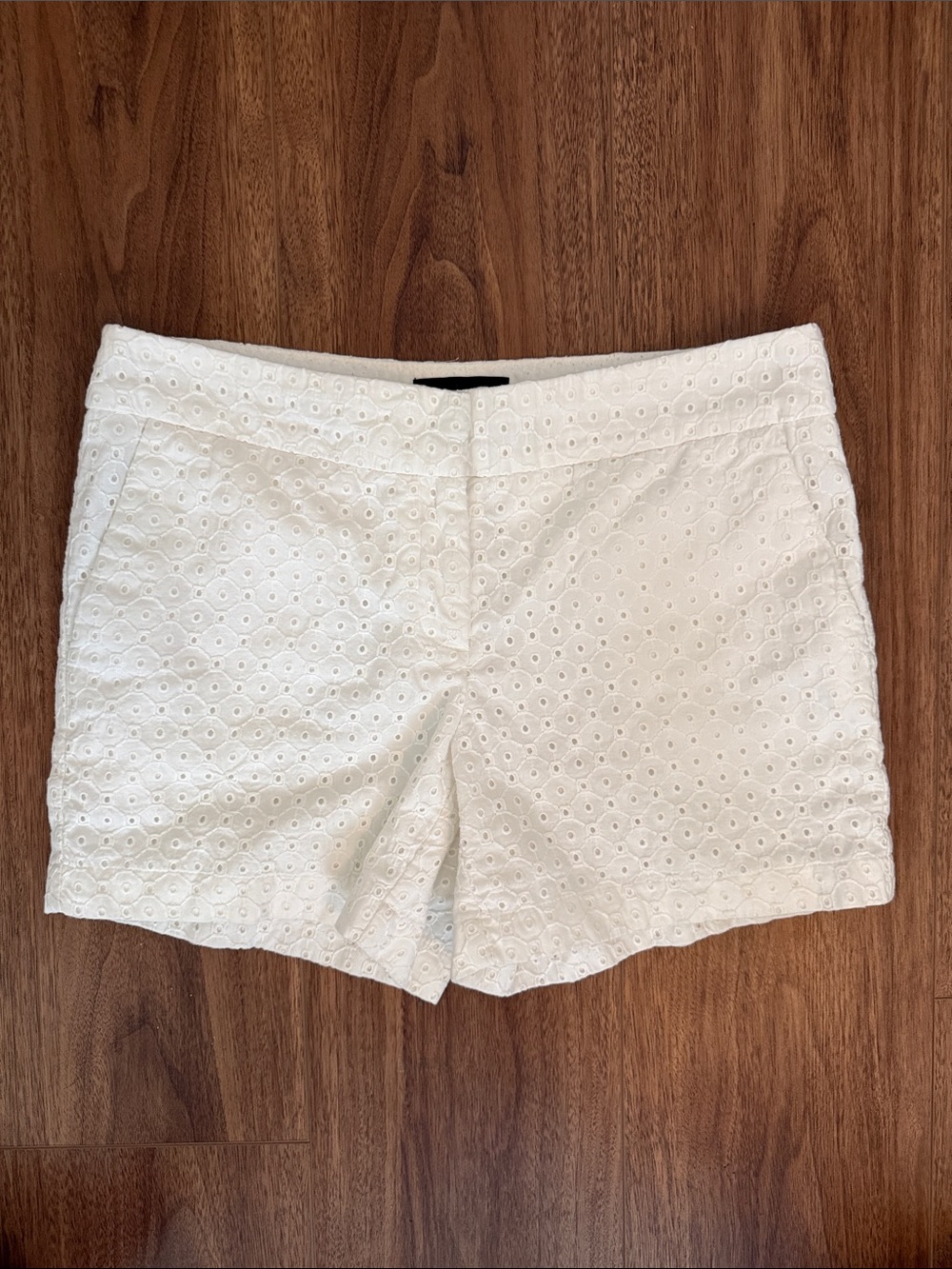 Cynthia Rowley size 4 Eyelet Lace White Women's Shorts